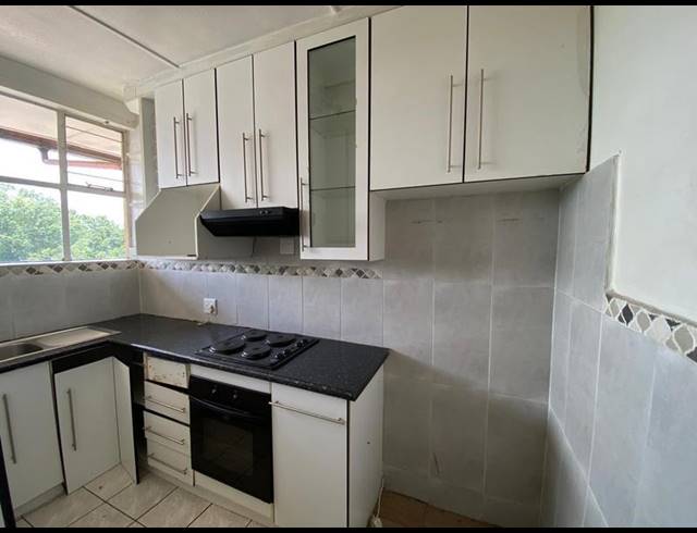 2 BEDROOM APARTMENT FOR SALE IN FLORIDA